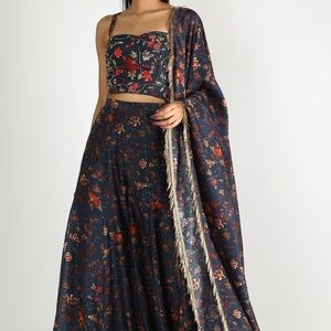 Beautiful Indian Lehenga Wedding Skirt Set Size Small - NWOT